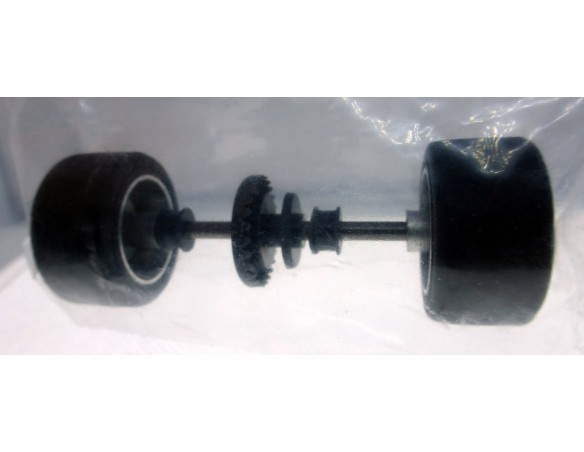 EJE TRASERO VIPER GTS-R CON LLANTAS BBS B214 REF.79214 FLY