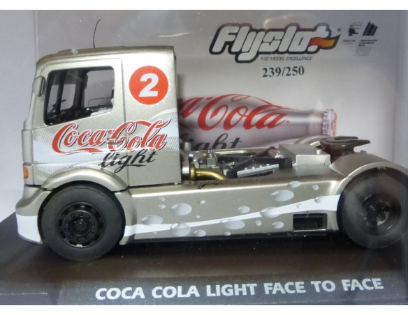 2 CAMIONES 50 ANIVERSARIO PEPSI-COCACOLA LIGHT MISMO NUMERO DE SERIE FLY