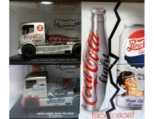 2 CAMIONES 50 ANIVERSARIO PEPSI-COCACOLA LIGHT MISMO NUMERO DE SERIE FLY