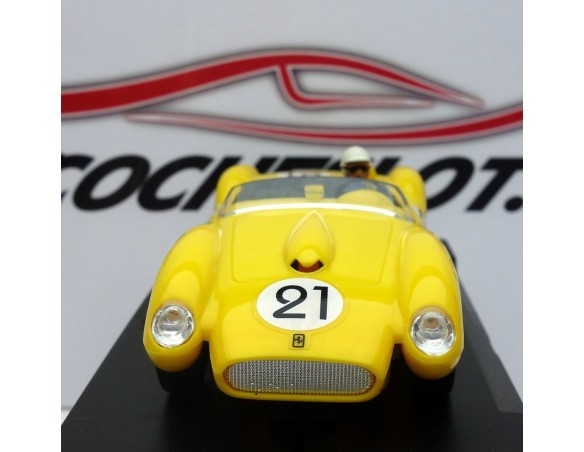 FERRARI 250-TR TESTA ROSSA AMARILLO REF. 50151 NINCO