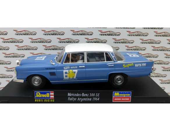 MERCEDES BENZ 300 SE REF.08350 REVELL