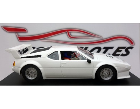 BMW M1 BLANCO SIN TAMPOGRAFIA SIN REFERENCIA FLY