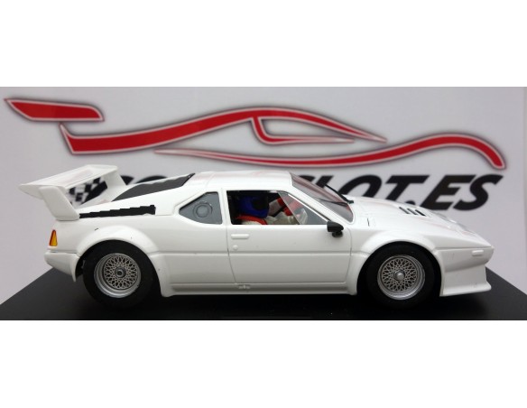 BMW M1 BLANCO SIN TAMPOGRAFIA SIN REFERENCIA FLY