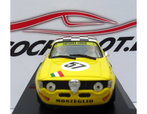 ALFA ROMEO GIULIA AMARILLO AQUADRA CORSEE REF. 11103 TEAM SLOT