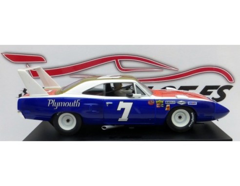 Plymouth Superbird Nº7 NASCAR REF. 25719 CARRERA