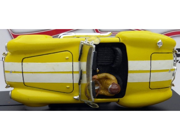 CARROCERIA COBRA AMARILLA MAQUETA