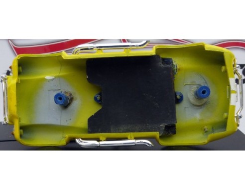 CARROCERIA COBRA AMARILLA MAQUETA