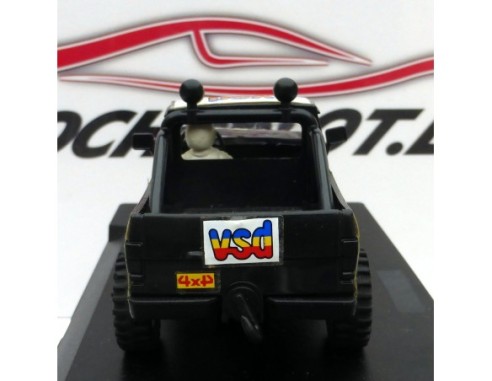 NISSAN STS 4X4 NEGRO