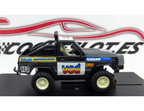 NISSAN STS 4X4 NEGRO