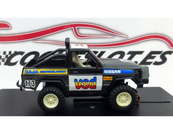 NISSAN STS 4X4 NEGRO