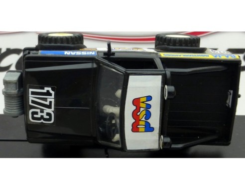NISSAN STS 4X4 NEGRO