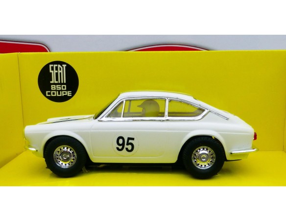 SEAT 850 COUPE VINTAGE REF.8388.20 MATCHBOX