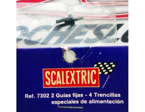 2 GUIAS FIJAS 4 TRENCILLAS ESPECIALES DE ALIMENTACION REF.7302 SCALEXTRIC SRS