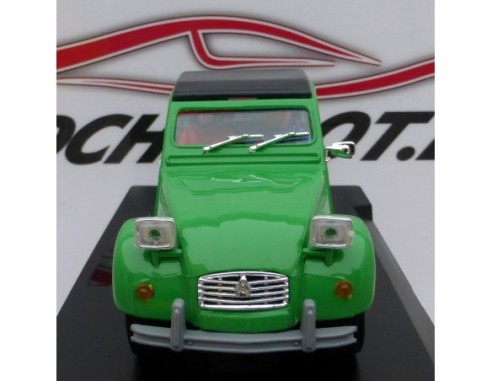 CITROEN 2 CV VERDE CAPOTADO CON FAROS CUADRADOS PINK-KAR