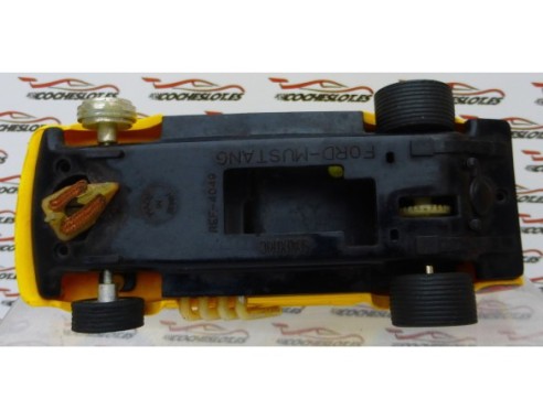 FORD MUSTANG AMARILLO REF.4049 EXIN