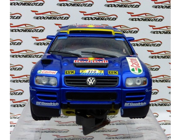 VOLKSWAGEN TUAREJ RED BULL NINCO