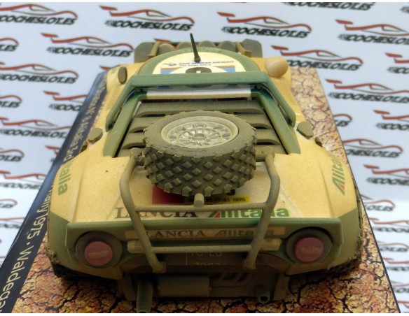 LANCIA STRATOS Nº8 ALITALIA 3rd SAFARI RALLY 1975 EFECTO BARRO COCHESLOT