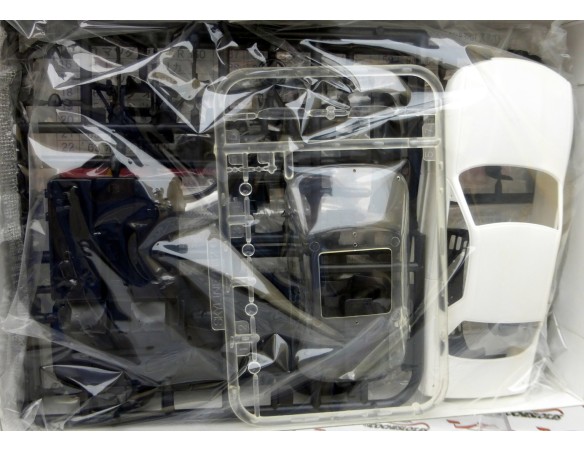 MAQUETA SKYLINE89 R32 GT-R ESCALA 1/32