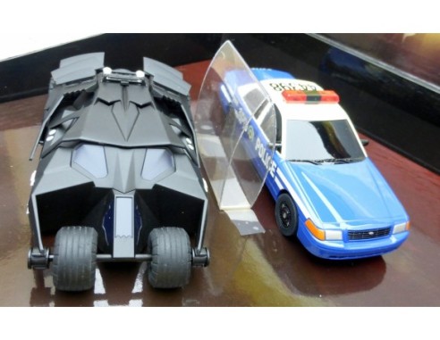 BATMOBILE Y GOTHAM CITY POLICE CAR 1/43 SUPERSLOT