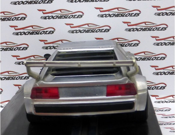 BMW M1 PLATA EN PEANA