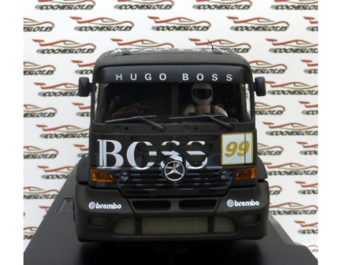 CAMION MERCEDES HUGO BOSS SPECIAL EDITION DE 500 FLY