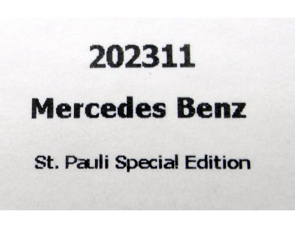 CAMION MERCEDES BENZ ST.PAULI SPECIAL EDITION ROJO REF.202311 FLYSLOT