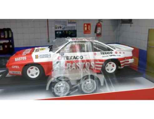 FURGONETA Y REMOLQUE OPEL BASTOS REF.R5V2103 MARALIC-AVANT
