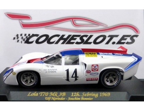 LOLA T70 MK 3B 12H. SEBRING 69 BLANCO REF.C92 FLY