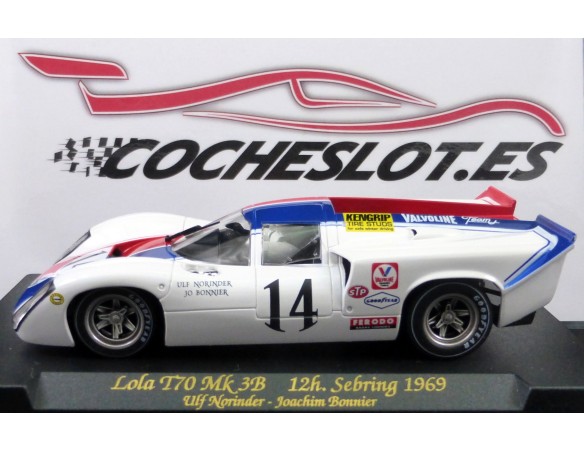 LOLA T70 MK 3B 12H. SEBRING 69 BLANCO REF.C92 FLY