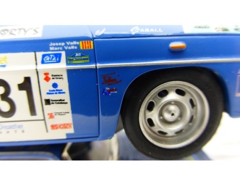 PRUEBA DE TAMPOGRAFIA RENAULT 8 AZUL