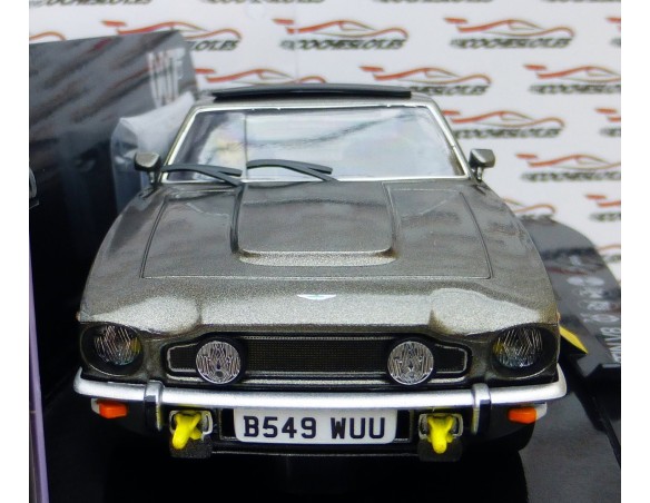 ASTON MARTIN V8 JAMES BOND THE LIVING DAYLIGHTS REF.H4239 SUPERSLOT