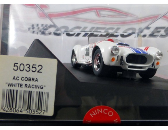 AC Cobra Racing Stripes blanco lineas azules nº38 REF.50352 NINCO