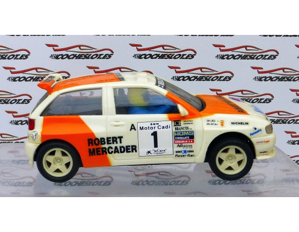 Seat Ibiza kit Car “Robert Mercader”Blanco CHASIS 2 TORNILLOS 1996 REF. 8390 TYCO