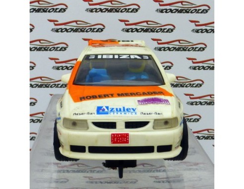 Seat Ibiza kit Car “Robert Mercader”Blanco CHASIS 2 TORNILLOS 1996 REF. 8390 TYCO