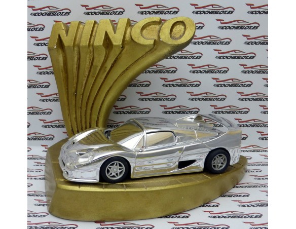 TROFEO NINCO FERRARI F40 ESCAYOLA