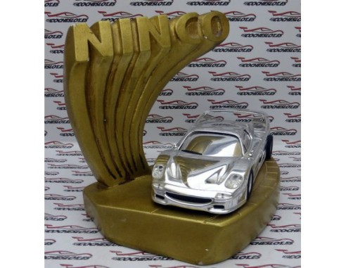 TROFEO NINCO FERRARI F40 ESCAYOLA