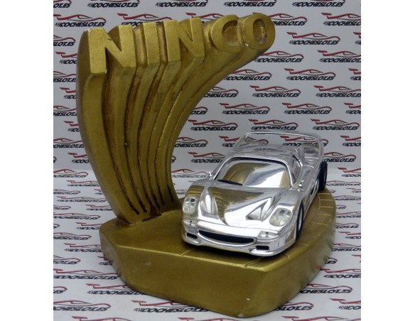 TROFEO NINCO FERRARI F40 ESCAYOLA