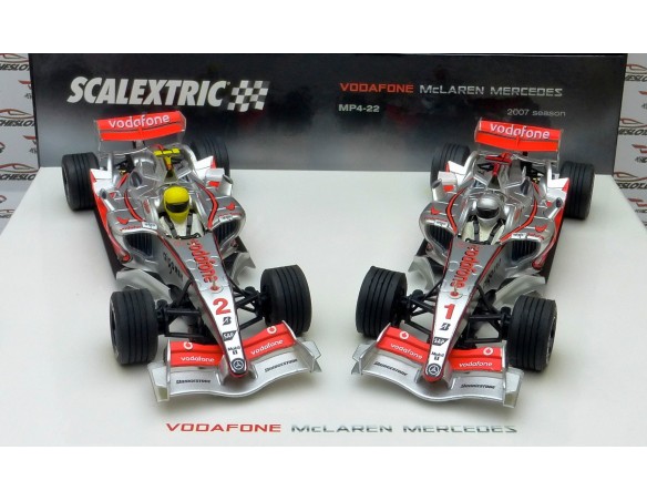 MCLAREN MERCEDES MP4/22 PACK 2 VODAFONE REF.6325 TECNITOYS