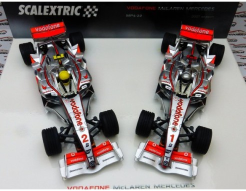 MCLAREN MERCEDES MP4/22 PACK 2 VODAFONE REF.6325 TECNITOYS