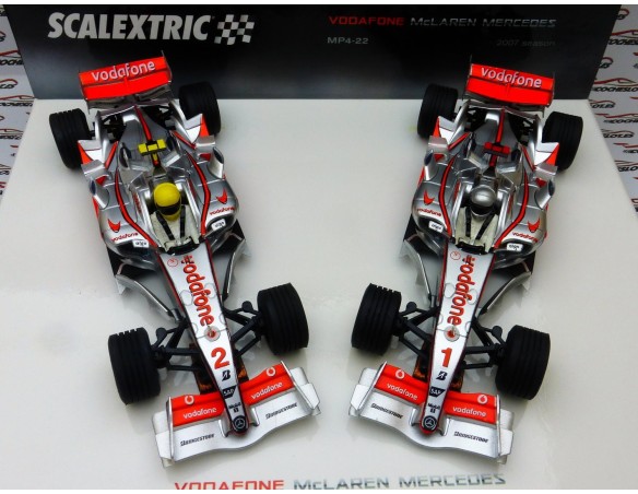 MCLAREN MERCEDES MP4/22 PACK 2 VODAFONE REF.6325 TECNITOYS