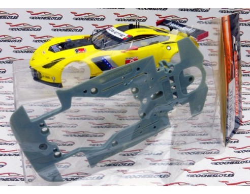 CARROCERIA CORVETTE AMARILLO Y CHASIS C7R MEDIUM REF.SC6650b SCALEAUTO