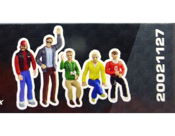 CONJUNTO DE FIGURAS PÚBLICO REF.20021127 CARRERA