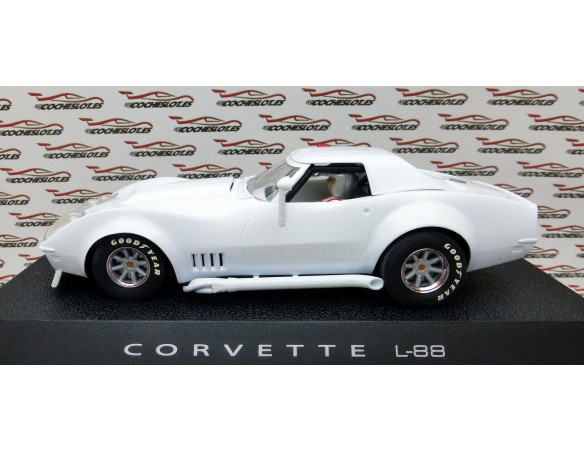 CHEVROLET CORVETTE L88 PLAIN WHITE REF.C2525 SUPERSLOT
