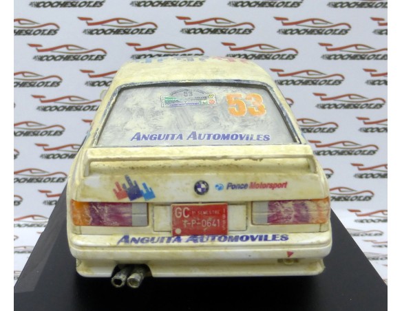 BMW M3 E30 REDECORADO