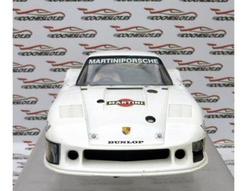 PORSCHE MARTINI SIDEWAYS