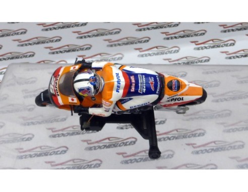 MOTO HONDA REPSOL Nº2 DANI PEDROSA EDUCA