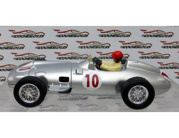 Mercedes Benz W196 1955 Juan Manuel Fangio Nº10  Ref. 0910 CARTRIX  G P Legends