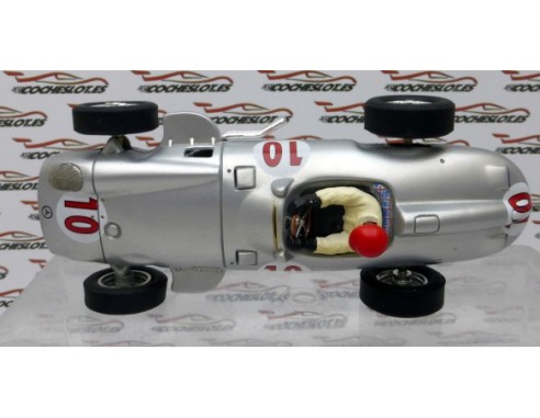 Mercedes Benz W196 1955 Juan Manuel Fangio Nº10  Ref. 0910 CARTRIX  G P Legends