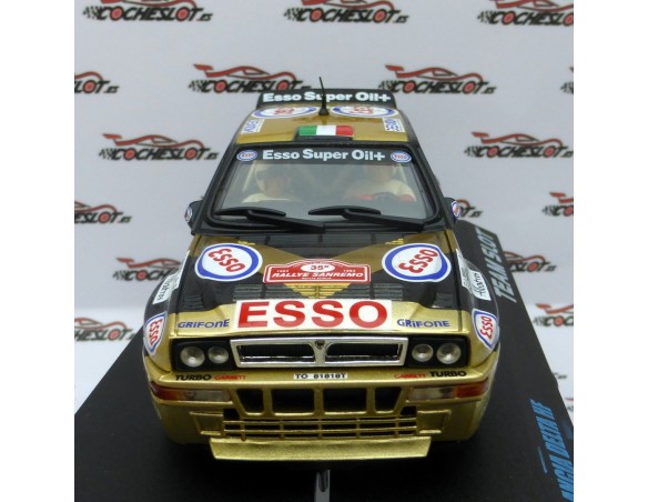 LANCIA DELTA HF “ ESSO “ REF.11208 TEAM SLOT