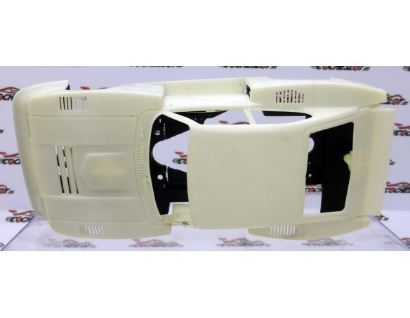 CARROCERIA CAPRI BLANCA Y CHASIS SIDEWAYS